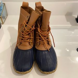 Women’s LL Bean boots tan/navy